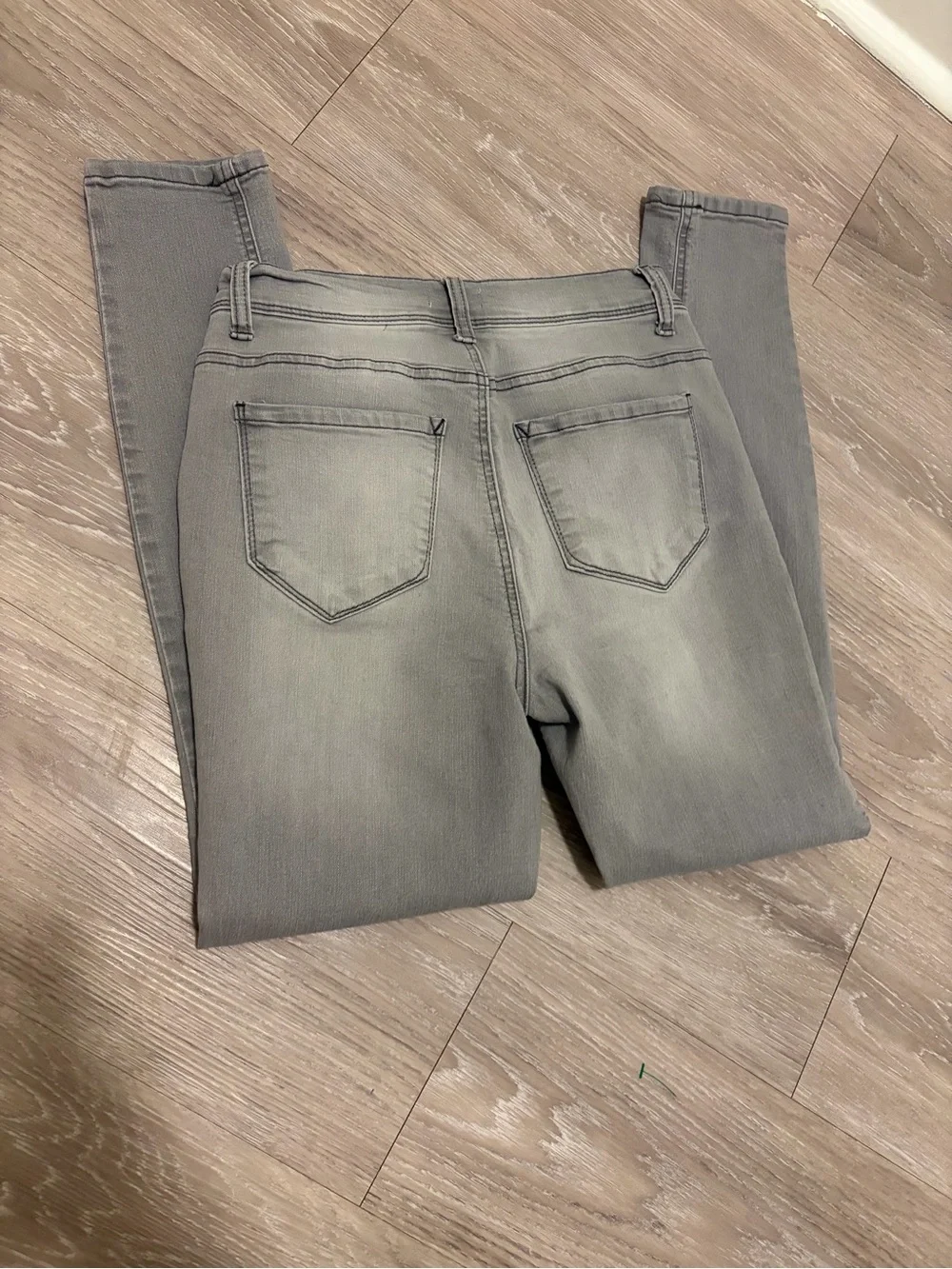Kensie “The Ultimate Skinny” Gray Wash Skinny Jeans – Excellent Condition 4/27 - Picture 5 of 5